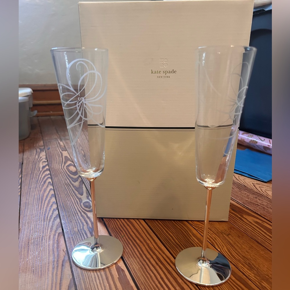 kate spade Clear Champagne Flutes with White Bow Etching and Silver Stems